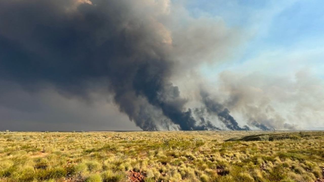 The bushfire south of Tennant Creek in Central Australia, October 2024. Picture: David Curtis Snr