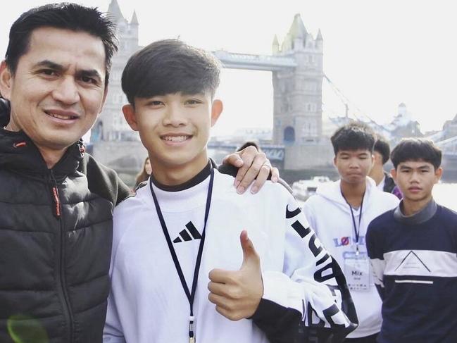 Dom with Kiattisuk 