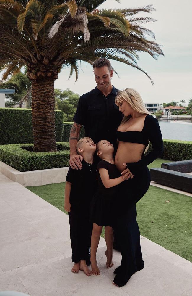 Matt Poole and Tammy Hembrow when they were expecting a baby. Photo: Carlene Raschke