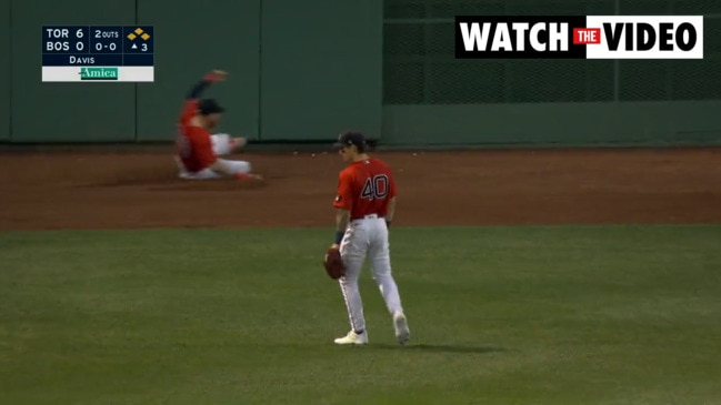 Jarren Duran dusts himself off and helps Red Sox overpower