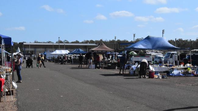 SWAP MEET: People shop at the Maryborough swap meet. Photo: Stuart Fast