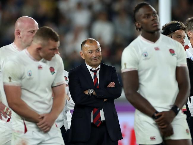 Eddie Jones, England head coach for the 2019 Rugby World Cup, stands among his dejected players after losing the final to South Africa. Picture: David Rogers/Getty Images