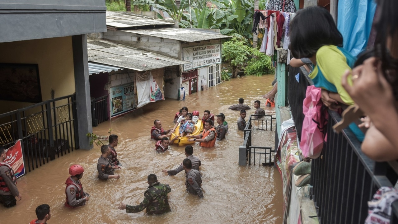 Nine Dead, Thousands More Caught Up In Jakarta Floods | Sky News Australia