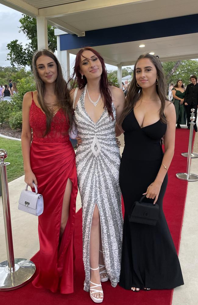 Jessie, Emma and Sophie at the 2023 Mountain Creek State High formal.