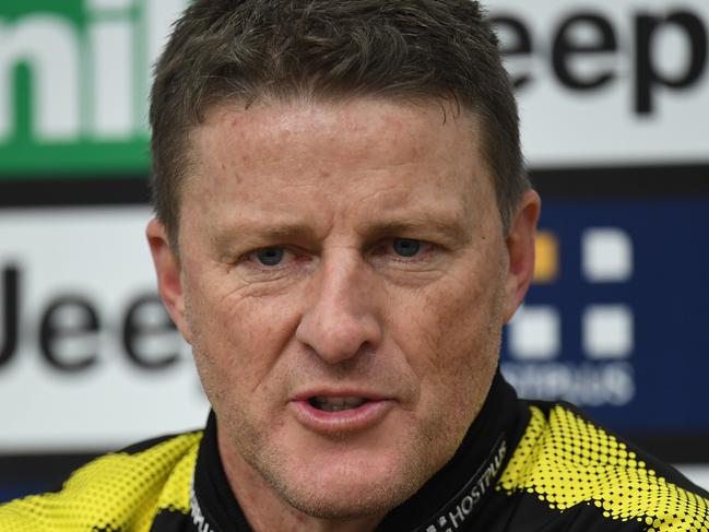 Coach of the Tigers Damien Hardwick is seen during the Round 13 AFL match between the Geelong Cats and the Richmond Tigers at the MCG in Melbourne, Sunday, June 17, 2018. (AAP Image/Julian Smith) NO ARCHIVING, EDITORIAL USE ONLY