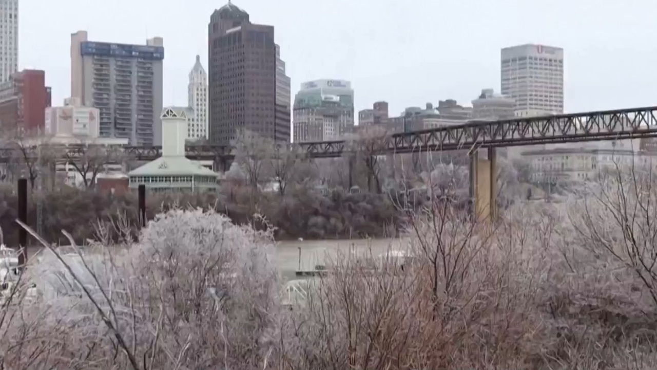 Arctic blast sweeps across Northeast US