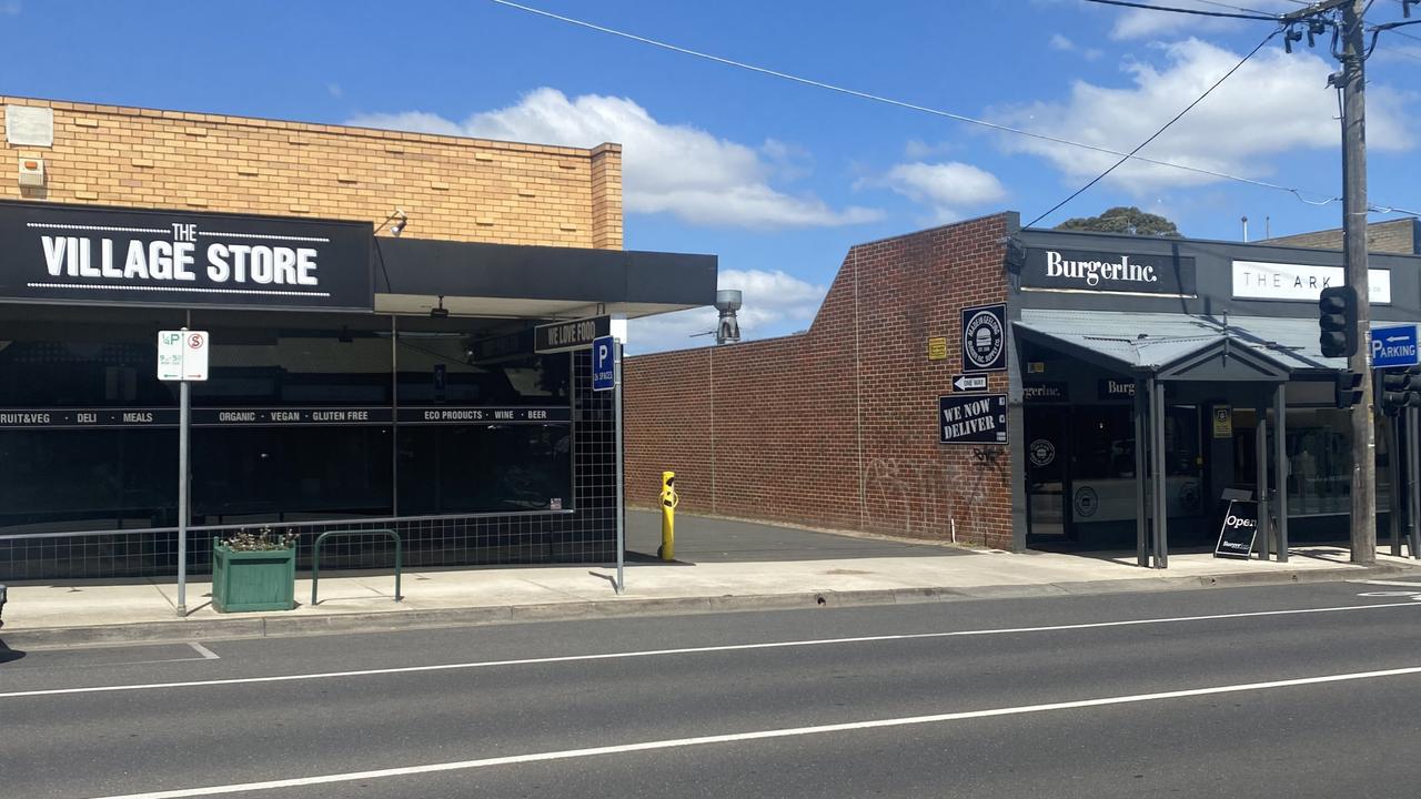 Pakington St laneway to become retail outlet