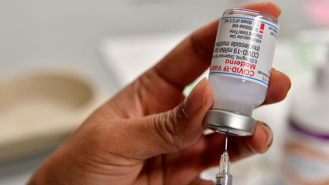 From today, an extra 1.5 million Australians are now eligible to recieve a fourth dose of a Covid vaccine. Picture: AFP