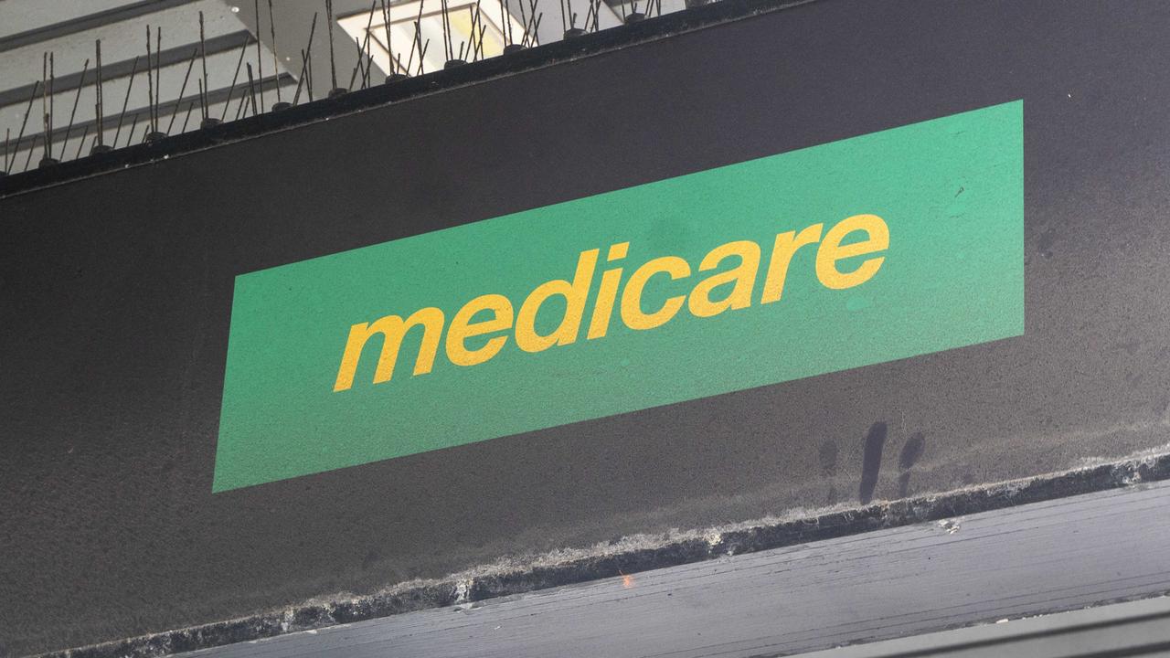 Scamming psychologist suspended after $100k-plus Medicare rort