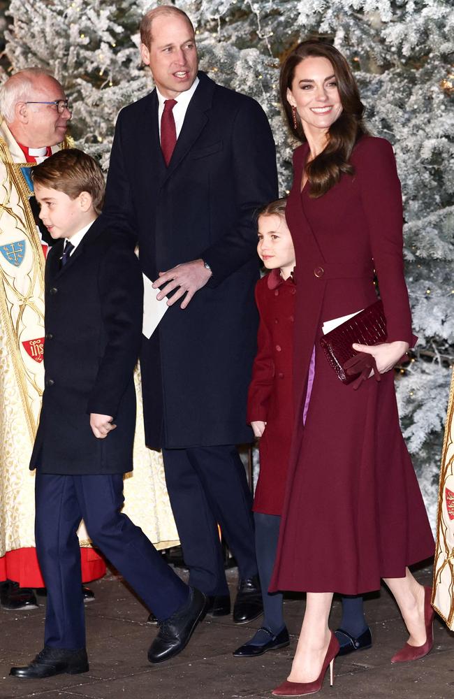 Prince William And Kate Middleton Attend Queen’s Carols With Children ...