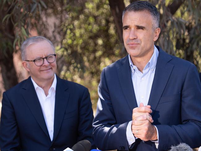 WHYALLA, AUSTRALIA - NewsWire Photos - 20 FEBRUARY, 2025: South Australian Premier Peter Malinauskas addressing the media during a visit to the Whyalla Steelworks in South Australia. Picture: NewsWire / Tim Joy