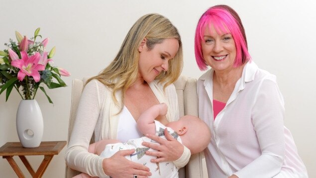 Best-selling author and lactation expert Pinky McKay with a new mother.