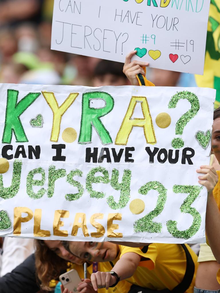 The love for the green and gold is turning ugly. (Photo by Will Russell/Getty Images)