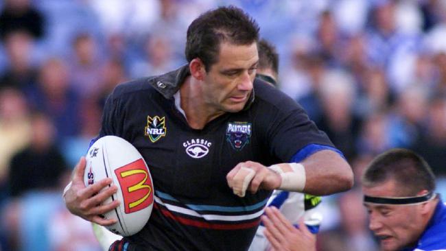  Feb 13 2000 Mark Geyer (ball) during Bulldogs vs Penrith NRL game at Stadium Australia, /Homebush. PicRoy/Haverkamp. / Rugby / League A/CT sport action 