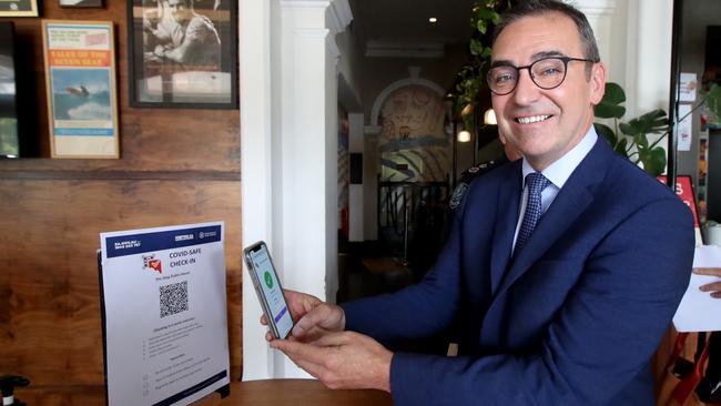 Premier Steven Marshall checks in at the Stag Hotel. Picture: Kelly Barnes/Getty Images