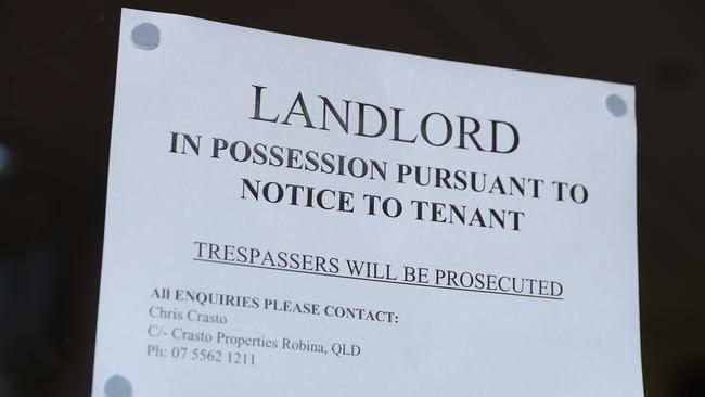 Signage at the front of the empty offices of KSM Accounting at Runaway Bay. Photo by Richard Gosling