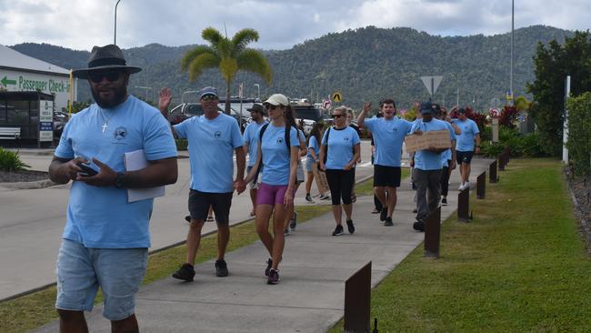 Union members on strike against Cruise Whitsundays