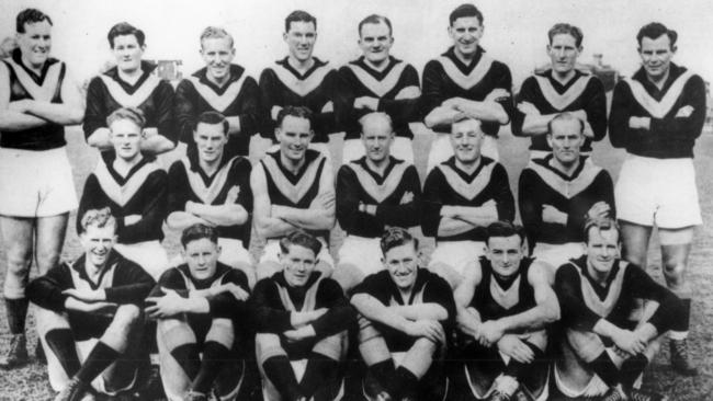 This 1949 team photo shows Hawthorn players in the club’s brown guernsey with a gold V. Hawthorn adopted brown and gold vertical stripes in 1950. Picture: News Corp Australia