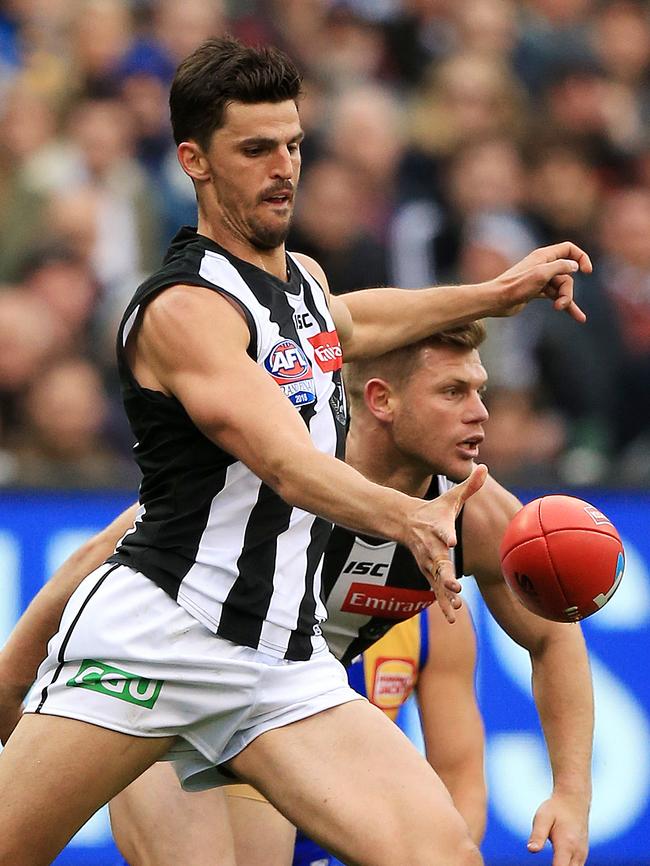 Collingwood's Scott Pendlebury in action. Picture: Mark Stewart