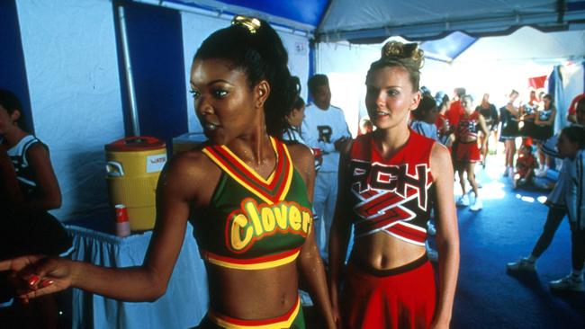 Gabrielle Union with Kirsten Dunst in Bring it On.