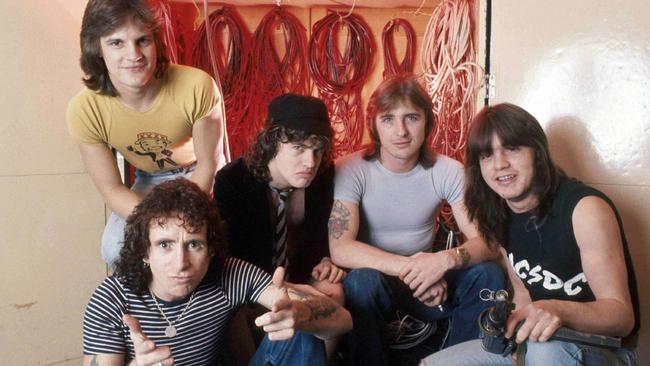 Mark Evans, Bon Scott, Angus Young, Phil Rudd and Malcolm Young in 1976. Pic Scope Features.