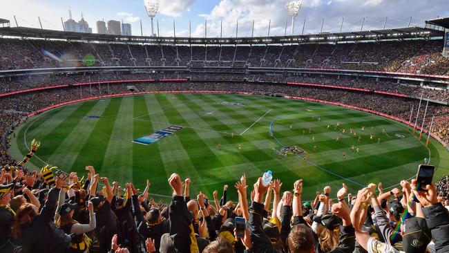 Finally! Richmond wins the 2017 flag. Picture: Jason Edwards