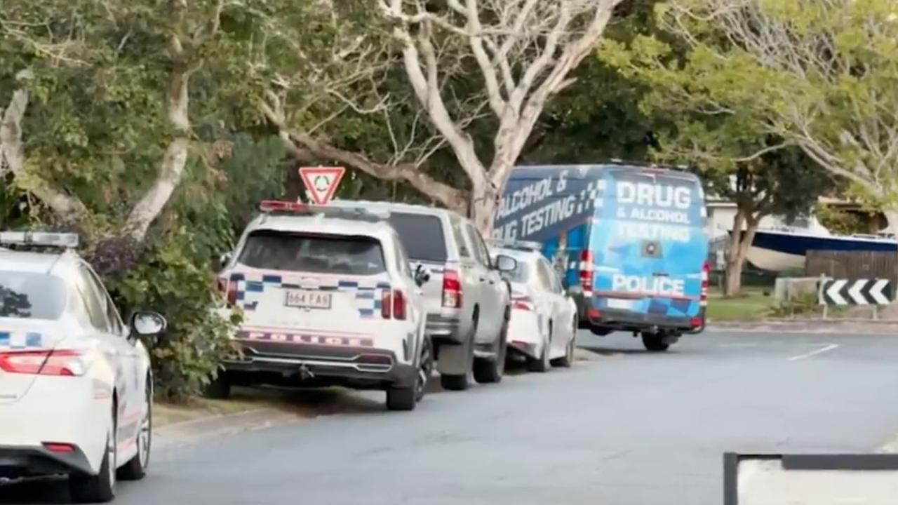 Police hunting a gunman after a shooting in South Mackay 