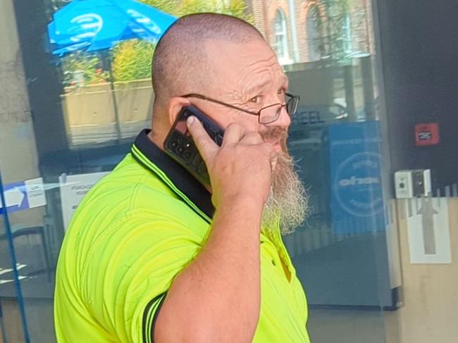 Circular saw vs fists: Truckies corner ute driver in frightening confrontation