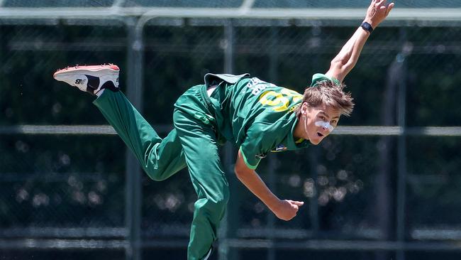 Spotswood’s Jackson Wadden bends his back. Picture: George Salpigtidis