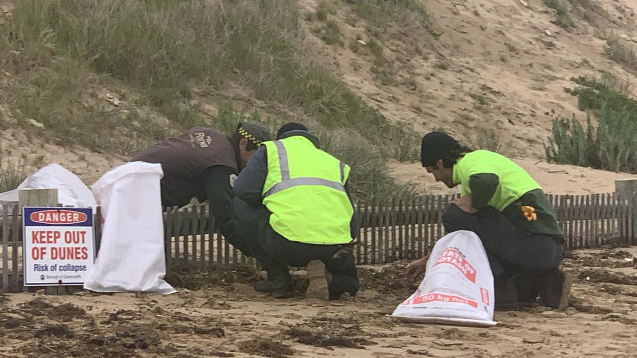 A cleanup of the debris on Point Lonsdale has now started.