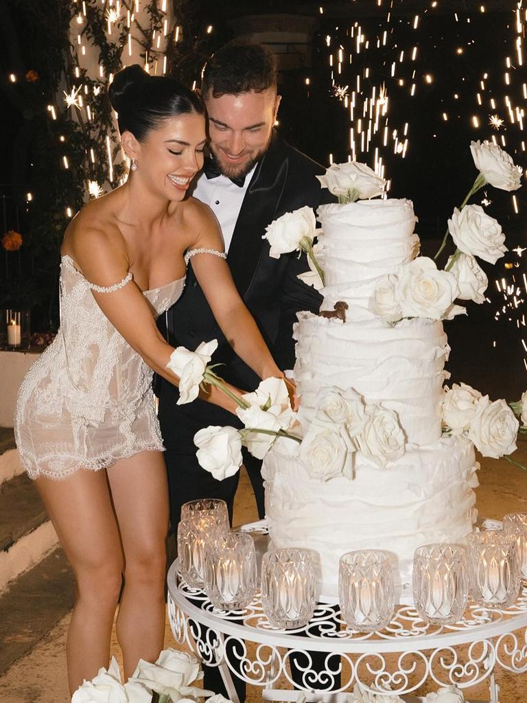 Rachel Dillon and Tobi Pearce tie the knot in Italy. Picture: racheljdillon/Instagram.