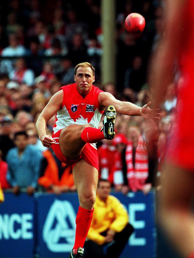 Tony Lockett kicking his 1300th career goal. Picture. Phil Hillyard