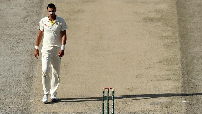 Mitchell Starc has had to battle unsuitable conditions in Dubai. Picture: Getty.