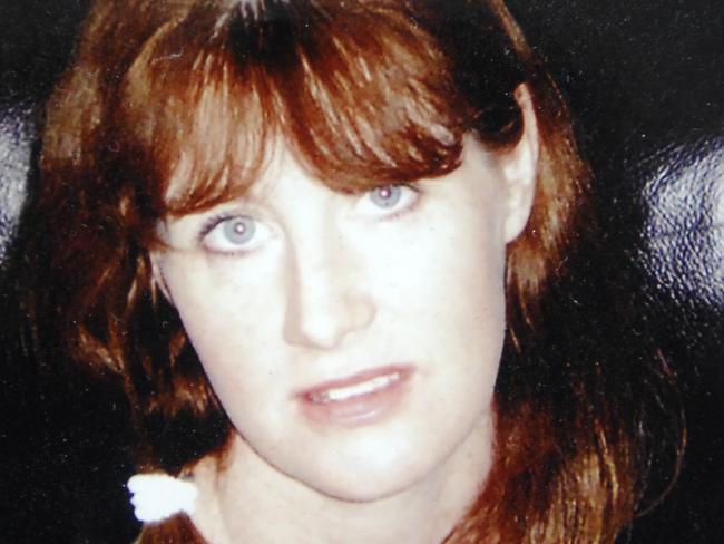 n04mt200 Appeal for witnesses in the murder Cindy Crossthwaite.