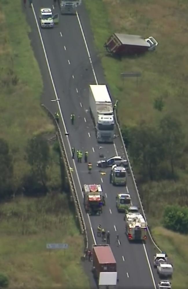 The scene of the triple fatality on the Oakey Bridge. Photo: 9 News