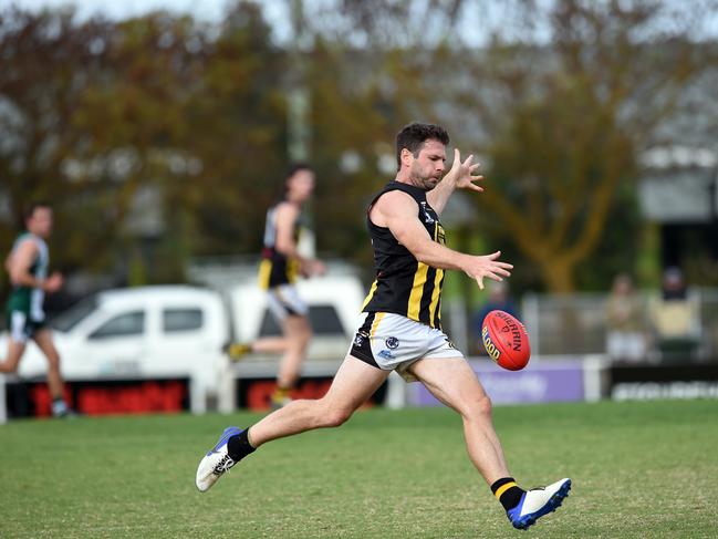 Jonathan Simpkin for Colac.