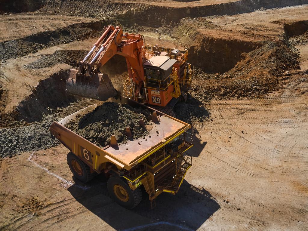 Bluebell Capital urges Glencore to exit thermal coal, improve corporate  governance - report