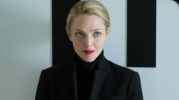 Amanda Seyfried as Elizabeth Holmes in The Dropout.