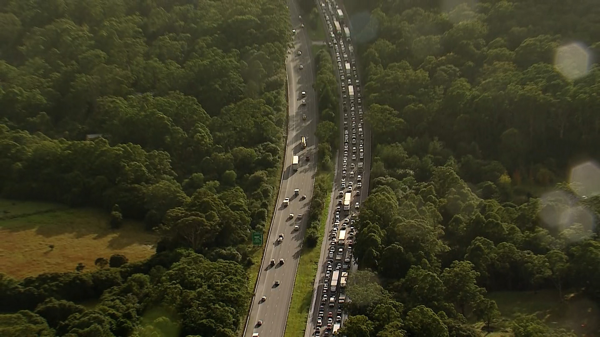 Today's News Headlines: Heavy traffic delays on NSW Central Coast
