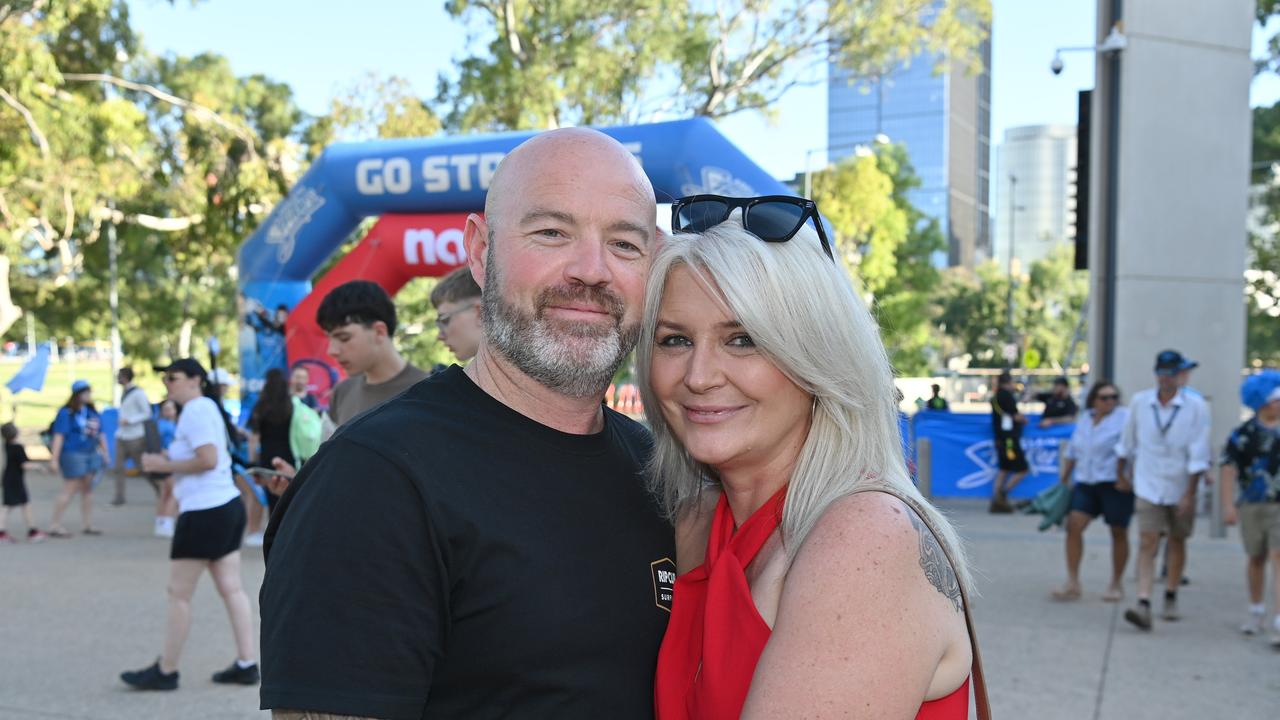 20/12/24. Gallery Big Bash - Adelaide Strikers v Melbourne Stars at Adelaide Oval. Picture: Keryn Stevens