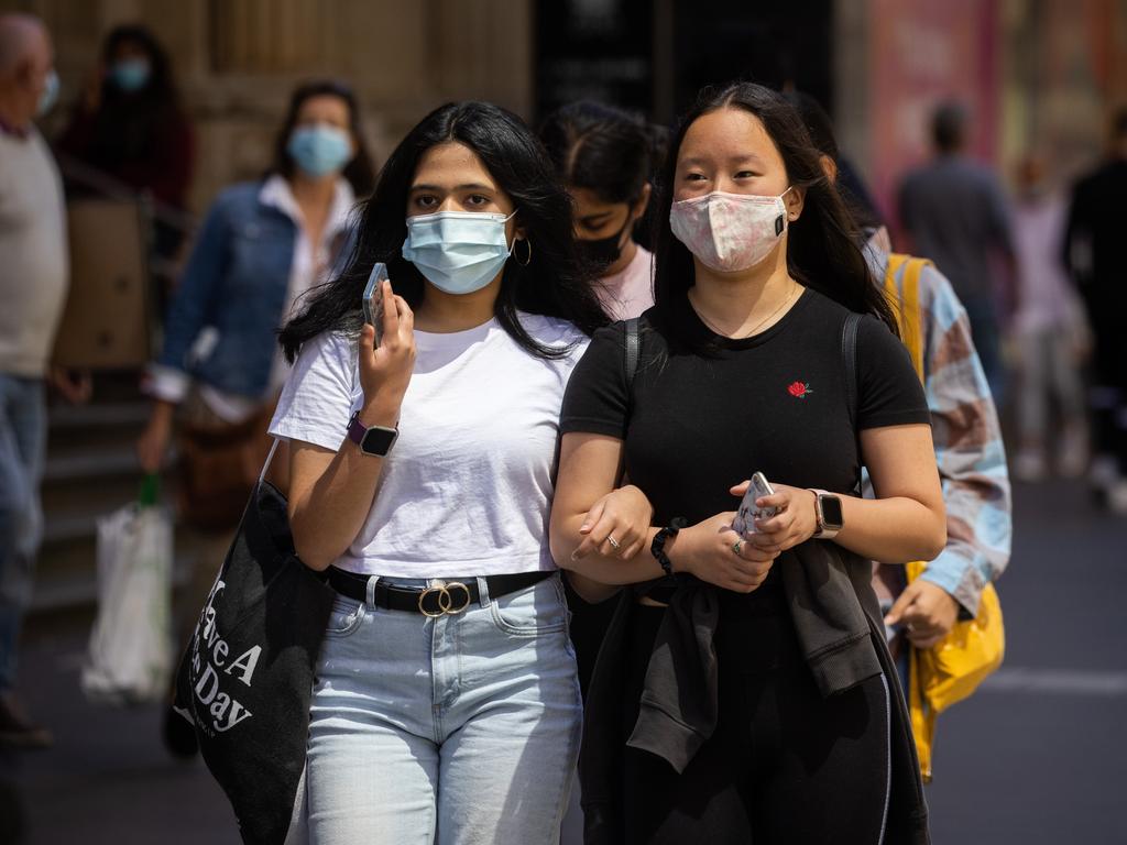 Melburnians after the pandemic enjoying their freedom. Picture: NCA NewsWire / Paul Jeffers