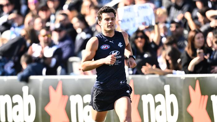 MELBOURNE, AUSTRALIA - SEPTEMBER 02: Jack Silvagni of the Blues runs laps during a Carlton Blues AFL training session at Ikon Park on September 02, 2023 in Melbourne, Australia. (Photo by Quinn Rooney/Getty Images)