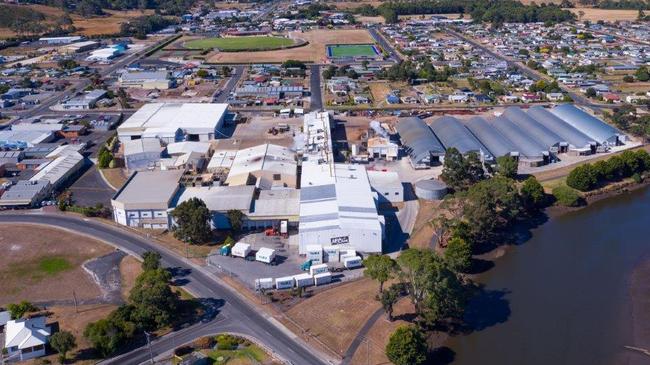 McCain Foods has announced it will invest $37 million in its Smithton potato plant in northwestTasmania to upgrade it to become the company’s primary Retail French fry production facility inAustralia and New Zealand.