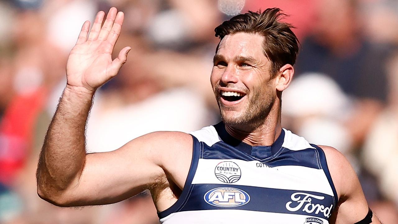 Geelong Cats: Tom Hawkins Boots Eight Goals To Put Away Essendon | The ...