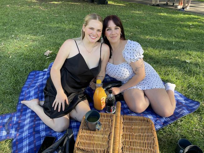 Aby and Kaila at Flagstaff Gardens in the Melbourne CBD for the 2024 New Year's Eve fireworks. Picture: Himangi Singh