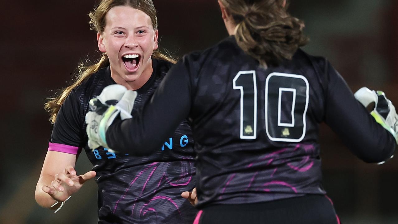 WBBL news 2024 Sydney Sixers squad, dual athlete Caoimhe Bray on verge