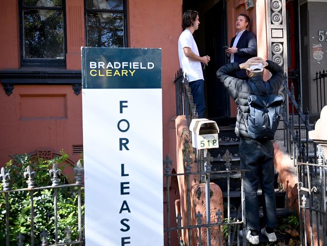 SYDNEY, AUSTRALIA - NewsWire Photos,June 4, 2022: Sydney-siders view properties in Surry Hills for rent as prospective tenants are having difficulties securing rental properties.Crown Street, Surry Hills Picture: NCA NewsWire / Jeremy Piper