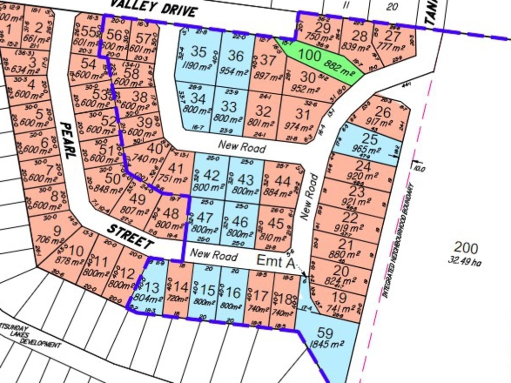 Breeze 8, the company behind the Mandara Rise estate, has applied to the council to rezone a part of the development for 13 dual occupancy plots. The dual occupancy lots are shown in blue. Picture: Contributed