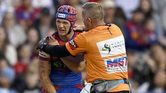 Kalyn Ponga suffers a shoulder injury in round 26. Picture: NRL Photos