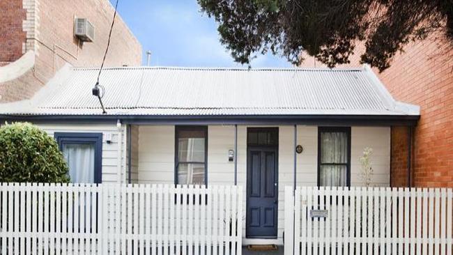  A cute cottage in Collingwood.